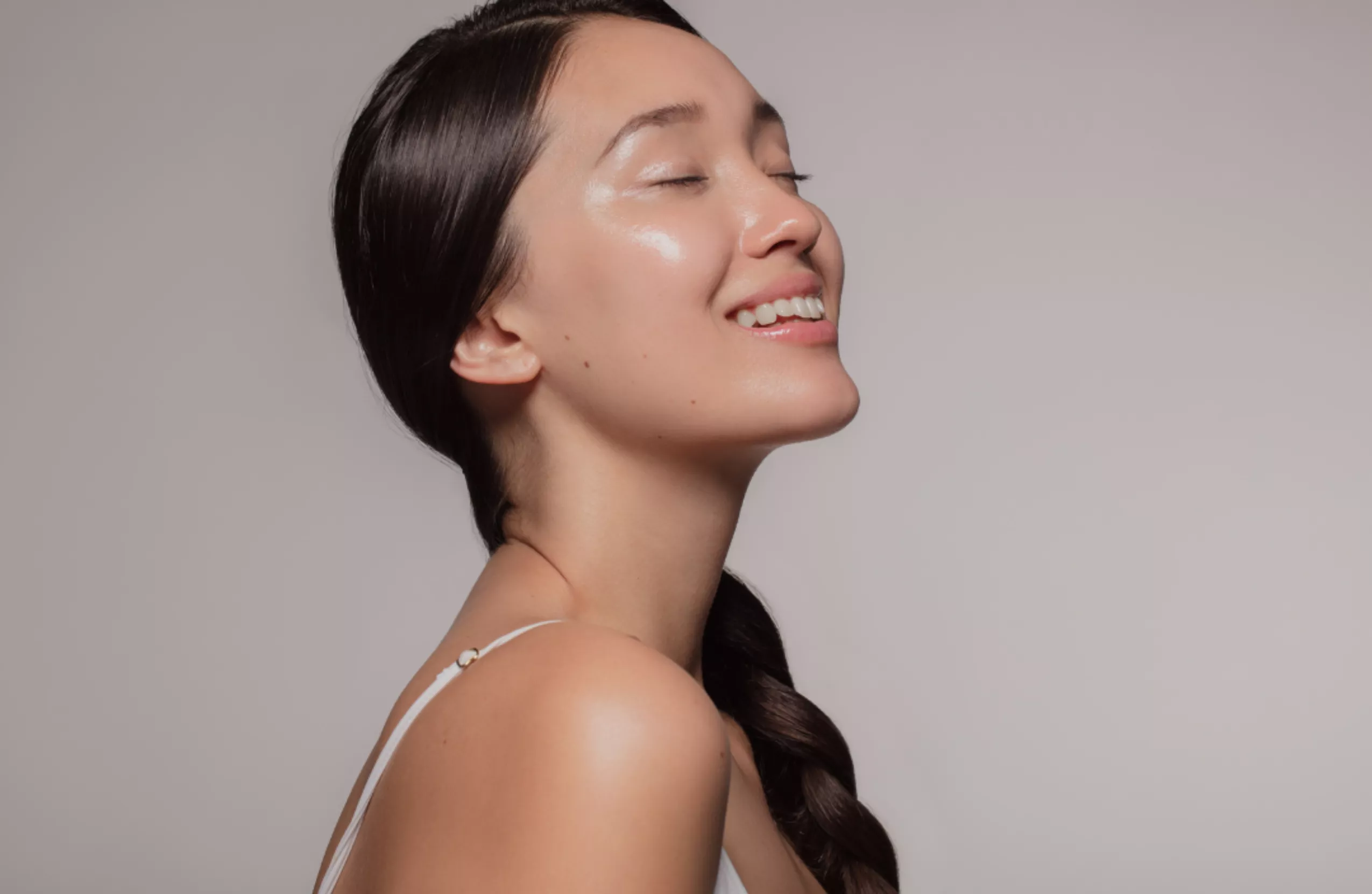 Woman with glowy face | Tru Beauty by Trevor | Henderson | Las Vegas, NV